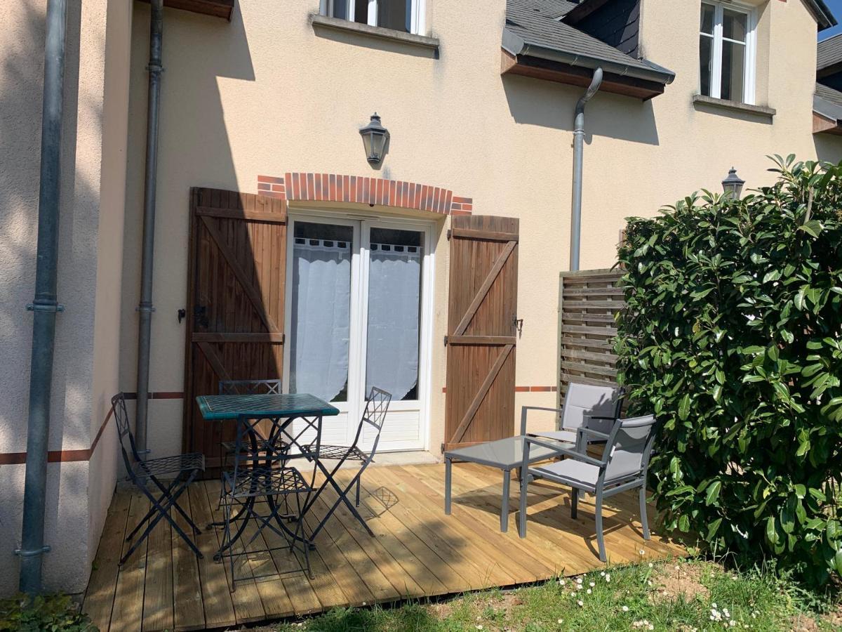 Cottage Avec Terrasse Domaine Golf De Limere Prox Orleans Ardon  Exteriör bild